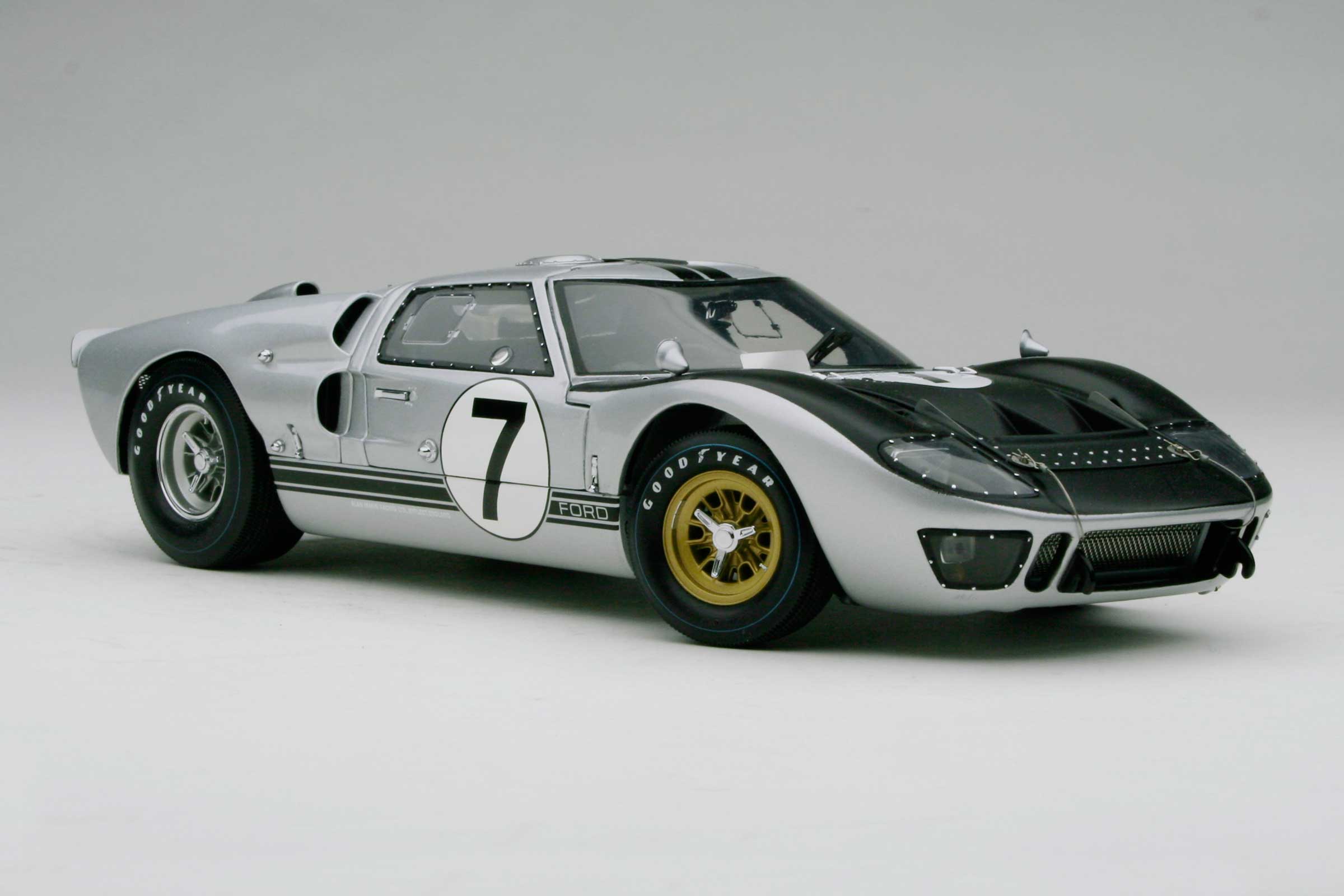 1966 Le Mans 24 Hours driven by Graham Hill, Brian Muir - Alan Mann Racing - Image 3